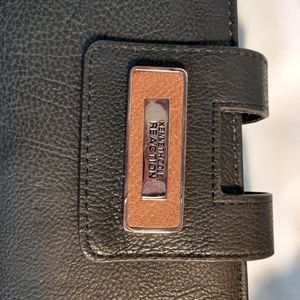 Kenneth Cole Reaction Clutch